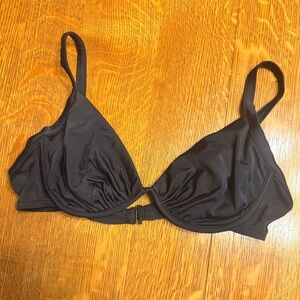 Sunsets Black Bikini Top Underwire Adjustable Strap and Back Strap Size 34D EUC